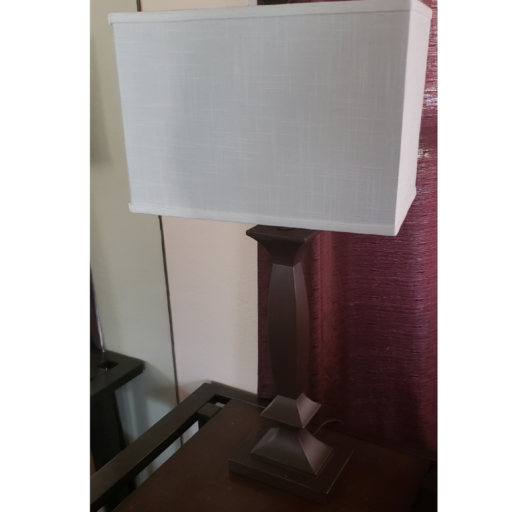 2 Lamps